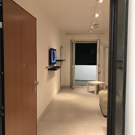 Bari Lory'S Home Bagian luar foto
